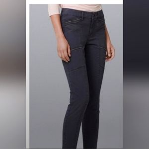 NWT White House Black Market Chain Detail Skinny Jeans. Color-Slate. Size 8P.